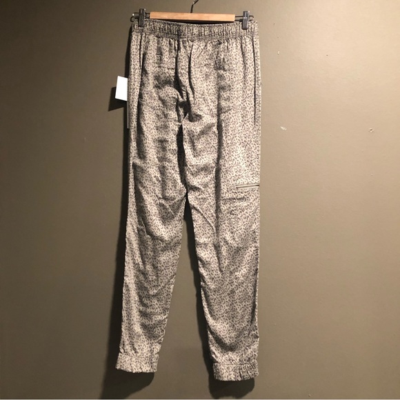 Nicole Miller Animal Print Joggers Small - Picture 2 of 10